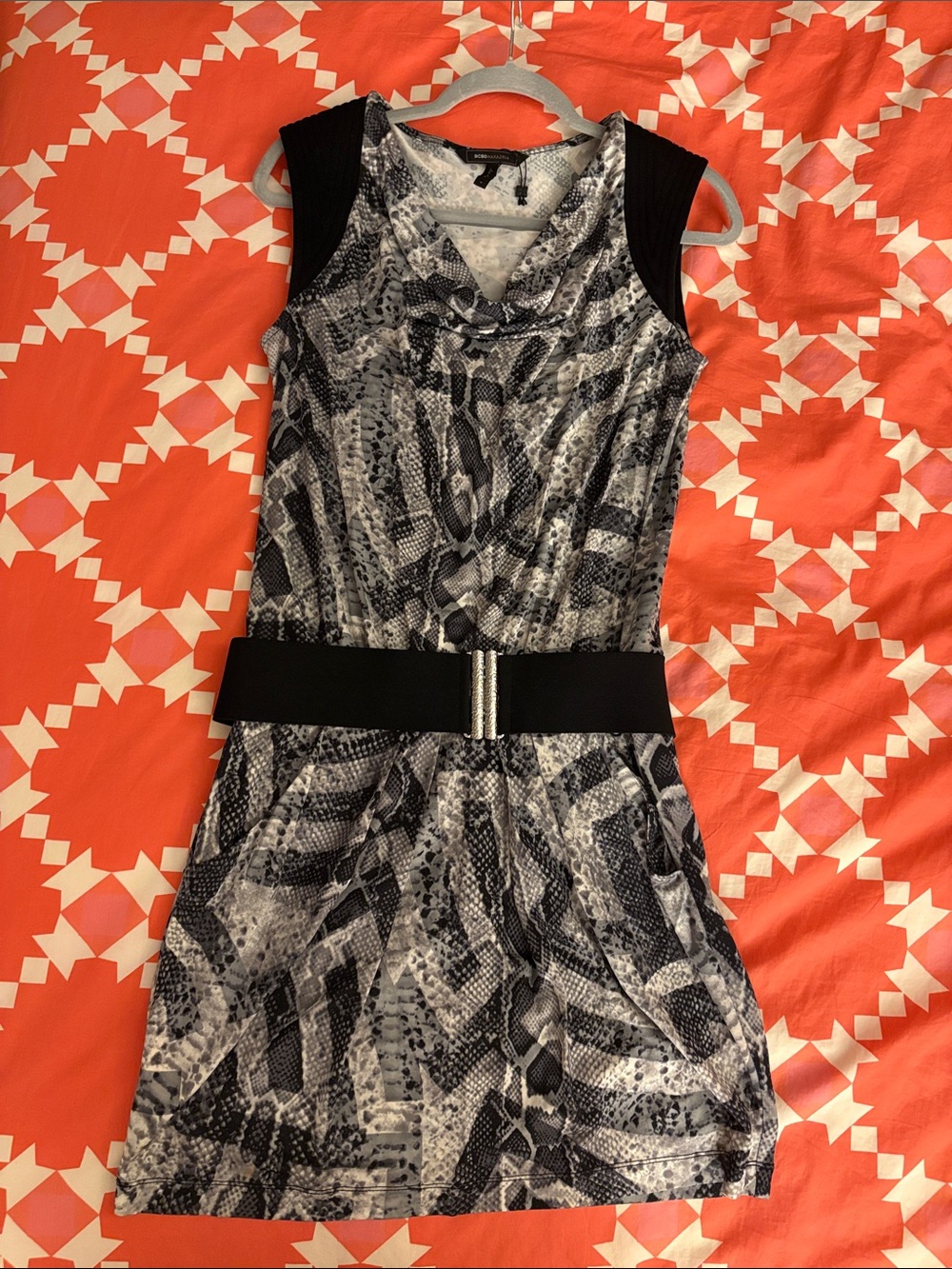 BCBG MAX AZRIA XS Snake Print belted Mini Dress - Picture 2 of 4